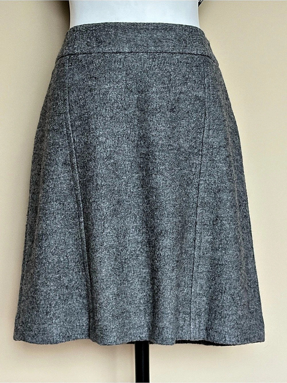 Ann Taylor Wool Blend A-Line Skirt in Gray Size 6